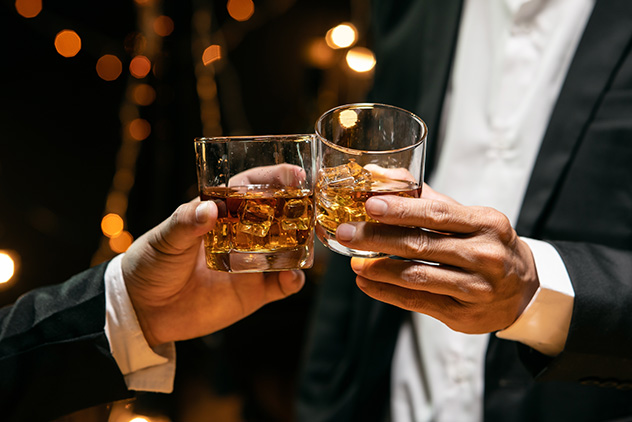 Oplev Magien Bag Whisky