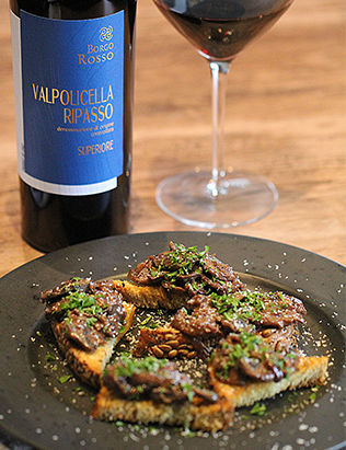 Bruschetta med svampe, fløde og marsala 